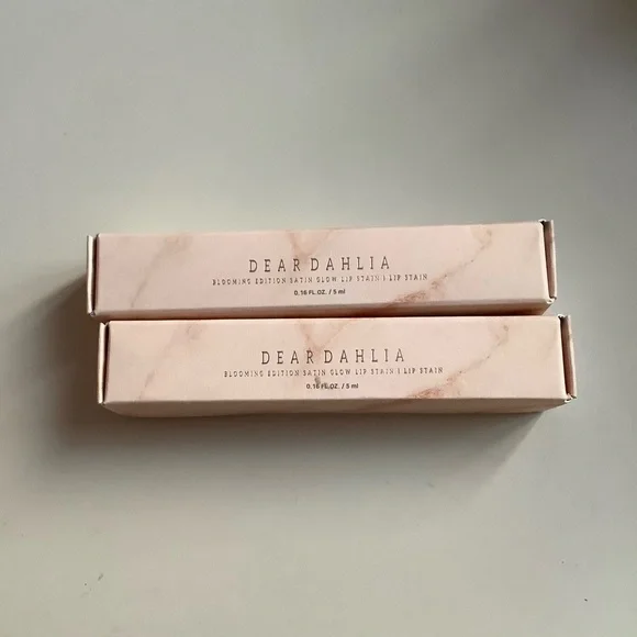 Dear Dahlia Satin Glow Lip Stain- multiple shades - Picture 4 of 4